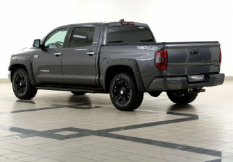 Подержанный автомобиль Toyota Tundra 2020 года (2 фото)