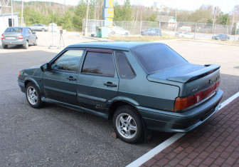 Подержанный автомобиль LADA (ВАЗ) 2115 2010 года (5 фото)