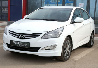 Подержанный автомобиль Hyundai Solaris Sedan 2015 года (3 фото)