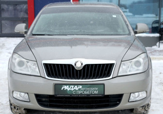 Подержанный автомобиль Skoda Octavia Liftback 2008 года (2 фото)