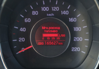 Подержанный автомобиль Kia Rio Sedan 2014 года (20 фото)