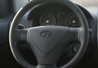 Подержанный автомобиль Hyundai Getz 2010 года (16 фото)