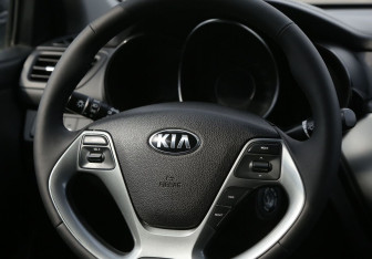 Подержанный автомобиль Kia Rio Sedan 2017 года (16 фото)