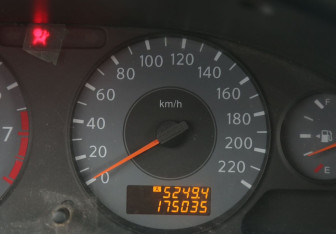 Подержанный автомобиль Nissan Almera Classic 2010 года (17 фото)