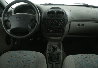 Подержанный автомобиль LADA (ВАЗ) Kalina Hatchback 2007 года (12 фото)