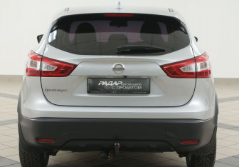 Подержанный автомобиль Nissan Qashqai 2018 года (3 фото)