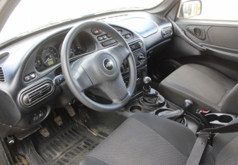 Подержанный автомобиль Chevrolet Niva 2018 года (12 фото)