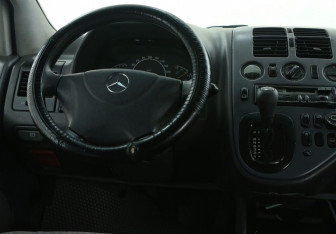 Подержанный автомобиль Mercedes-Benz Vito 1999 года (14 фото)