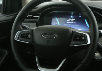 Подержанный автомобиль Omoda S5 2024 года (16 фото)