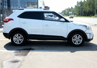 Подержанный автомобиль Hyundai Creta 2018 года (7 фото)