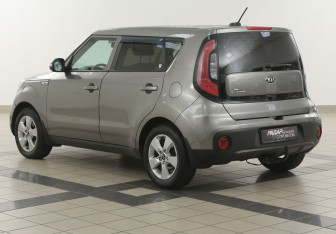 Подержанный автомобиль Kia Soul 2017 года (2 фото)