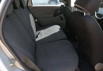 Подержанный автомобиль LADA (ВАЗ) Kalina Hatchback 2011 года (11 фото)