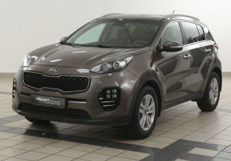 Подержанный автомобиль Kia Sportage 2016 года (8 фото)