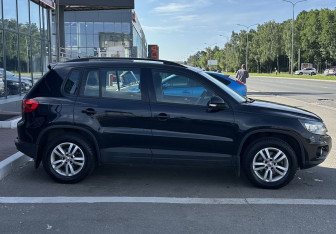 Подержанный автомобиль Volkswagen Tiguan 2015 года (3 фото)