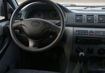 Подержанный автомобиль УАЗ Patriot 2010 года (13 фото)