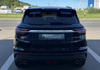 Подержанный автомобиль Geely Coolray 2022 года (5 фото)