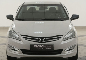 Подержанный автомобиль Hyundai Solaris Sedan 2016 года (6 фото)