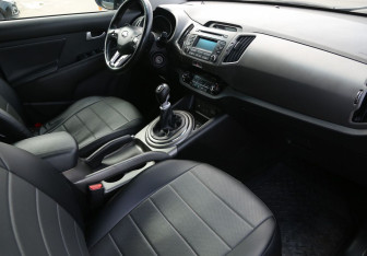 Подержанный автомобиль Kia Sportage 2014 года (9 фото)