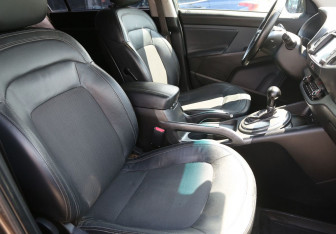 Подержанный автомобиль Kia Sportage 2012 года (12 фото)
