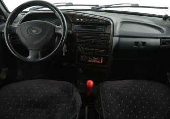 Подержанный автомобиль LADA (ВАЗ) 2114 2006 года (12 фото)