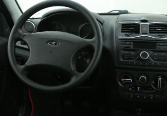 Подержанный автомобиль LADA (ВАЗ) Granta Liftback 2023 года (14 фото)