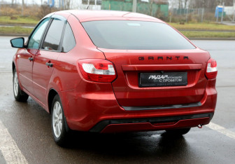 Подержанный автомобиль LADA (ВАЗ) Granta Liftback 2018 года (4 фото)