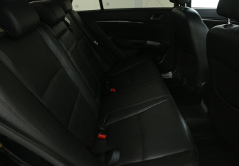Подержанный автомобиль Geely Emgrand EC7 Sedan 2013 года (11 фото)