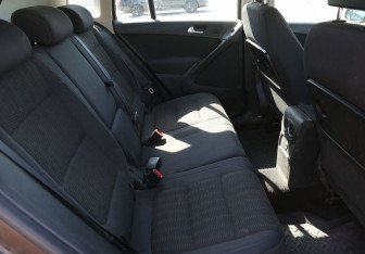 Подержанный автомобиль Volkswagen Tiguan 2014 года (11 фото)