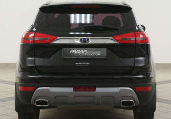 Подержанный автомобиль Geely Atlas 2019 года (3 фото)