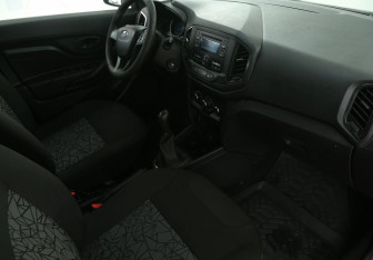 Подержанный автомобиль LADA (ВАЗ) XRAY 2017 года (9 фото)