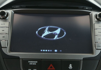 Подержанный автомобиль Hyundai ix35 2014 года (15 фото)