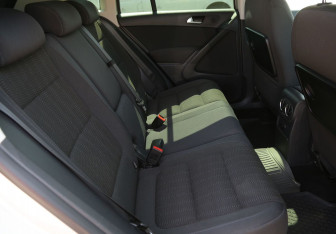 Подержанный автомобиль Volkswagen Tiguan 2012 года (11 фото)