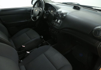 Подержанный автомобиль Chevrolet Aveo Sedan 2007 года (9 фото)