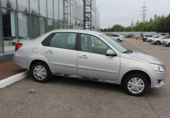 Подержанный автомобиль Datsun on-DO 2014 года (8 фото)