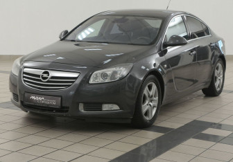 Подержанный автомобиль Opel Insignia Sedan 2009 года (8 фото)