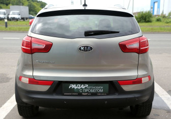 Подержанный автомобиль Kia Sportage 2010 года (5 фото)