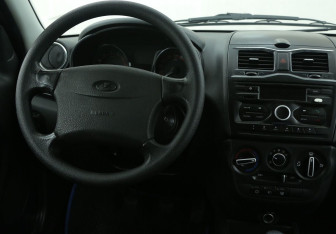 Подержанный автомобиль LADA (ВАЗ) Granta Liftback 2023 года (14 фото)