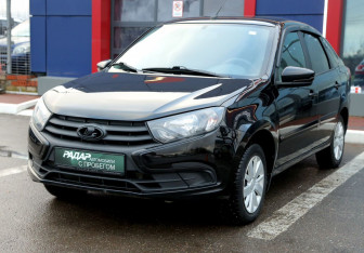Подержанный автомобиль LADA (ВАЗ) Granta Liftback 2019 года (3 фото)
