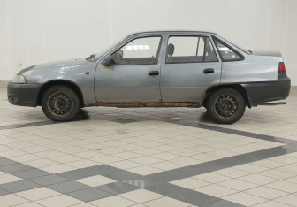 Подержанный автомобиль Daewoo Nexia Sedan 2014 года (7 фото)