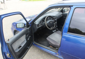 Подержанный автомобиль Daewoo Nexia Sedan 2012 года (9 фото)