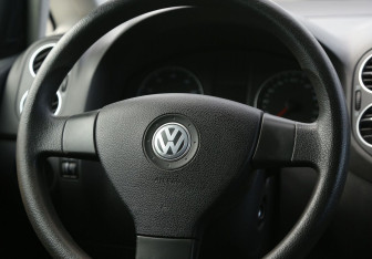 Подержанный автомобиль Volkswagen Golf Plus 2008 года (14 фото)