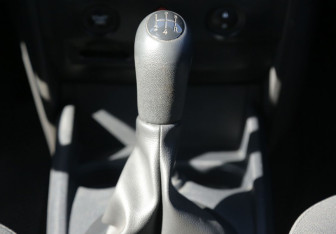Подержанный автомобиль Renault Megane Sedan 2007 года (16 фото)