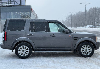 Подержанный автомобиль Land Rover Discovery 2005 года (7 фото)