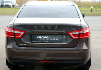 Подержанный автомобиль LADA (ВАЗ) Vesta Sedan 2016 года (5 фото)