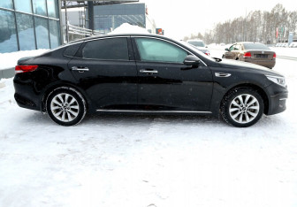 Подержанный автомобиль Kia Optima Sedan 2016 года (7 фото)