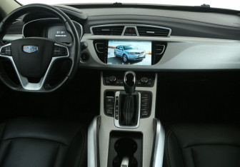 Подержанный автомобиль Geely Atlas 2019 года (13 фото)