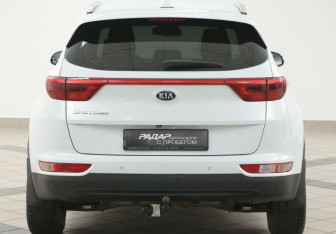 Подержанный автомобиль Kia Sportage 2016 года (3 фото)