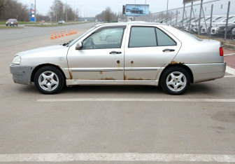 Подержанный автомобиль Chery Amulet (A15) 2007 года (8 фото)