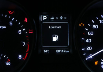 Подержанный автомобиль Hyundai Santa Fe 2016 года (21 фото)