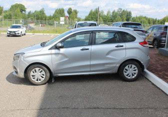 Подержанный автомобиль LADA (ВАЗ) XRAY 2020 года (4 фото)